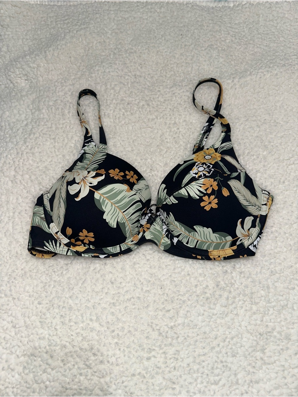 NWOT LASCANA Tropical Floral Underwire Bikini Top